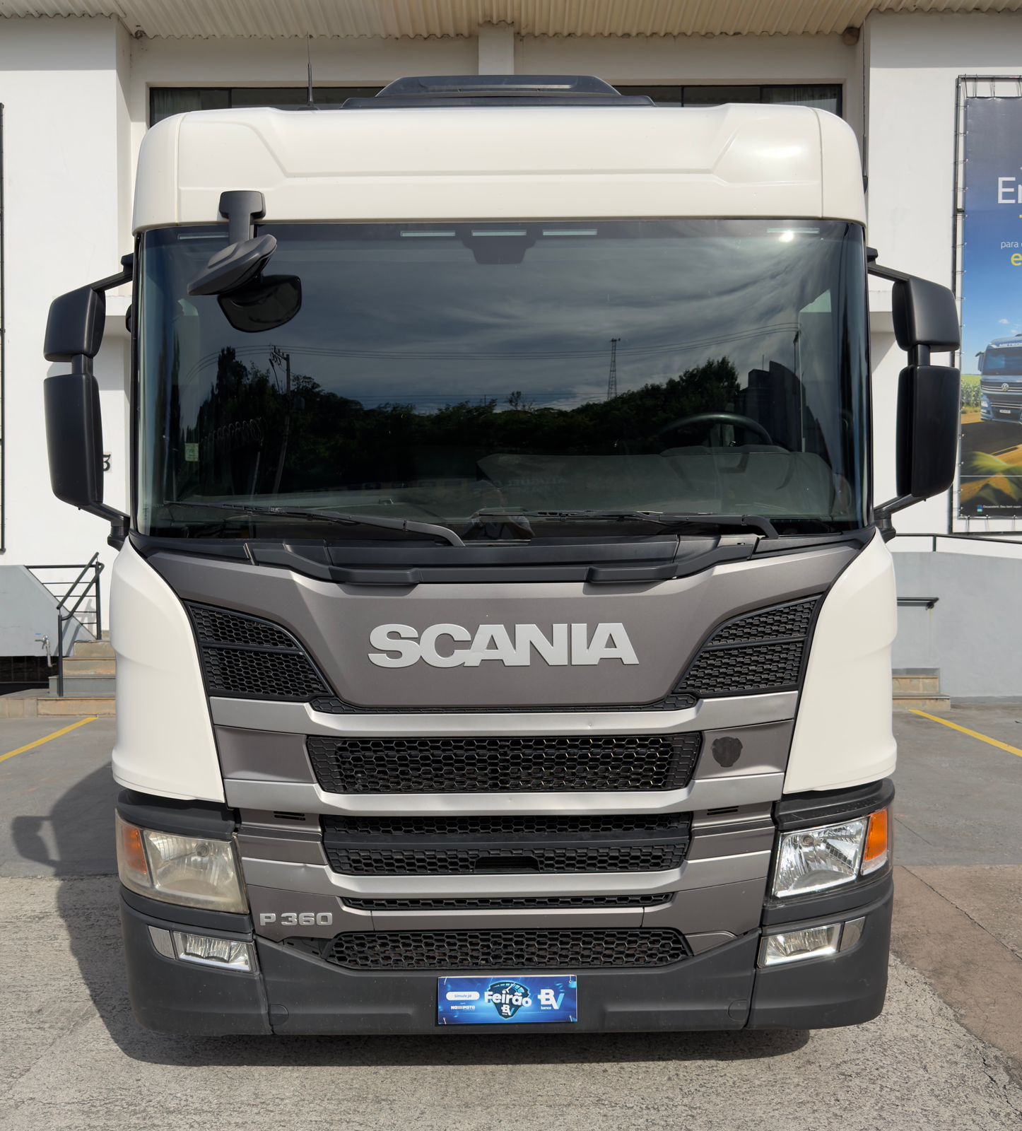 SCANIA P360 A6X2